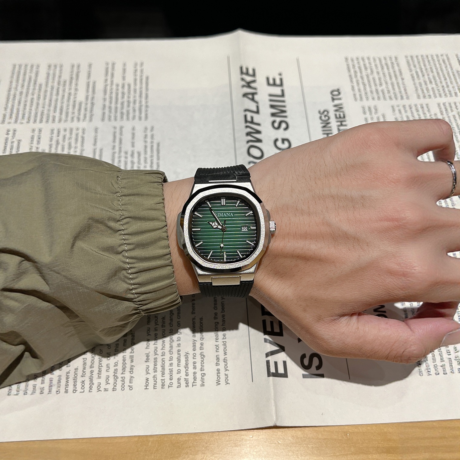 AIMANA Herrenuhr ultraflach Silikon-Armband mit Kalender