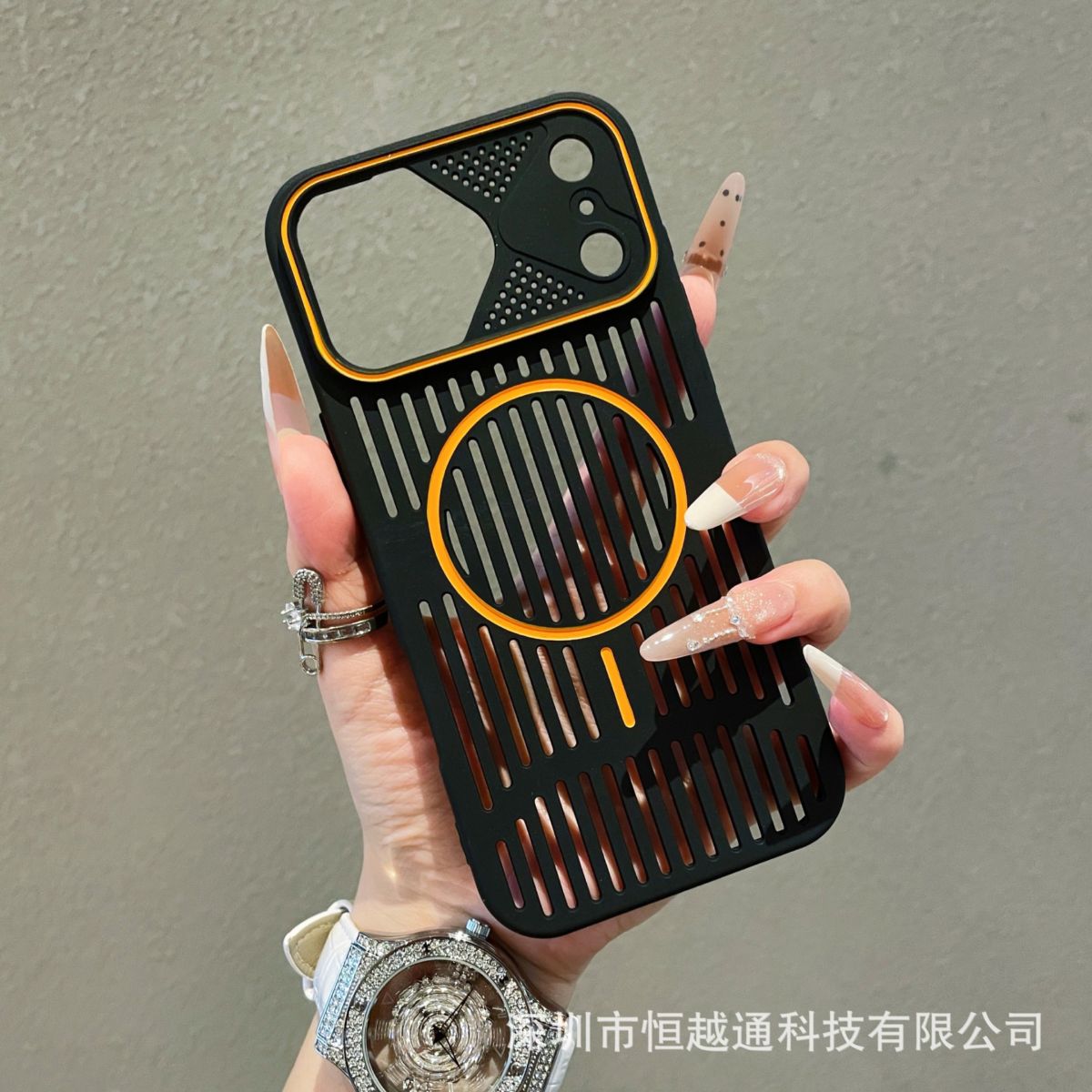 iPhone 14-17 Pro Max delikli soğutmalı metal kılıf