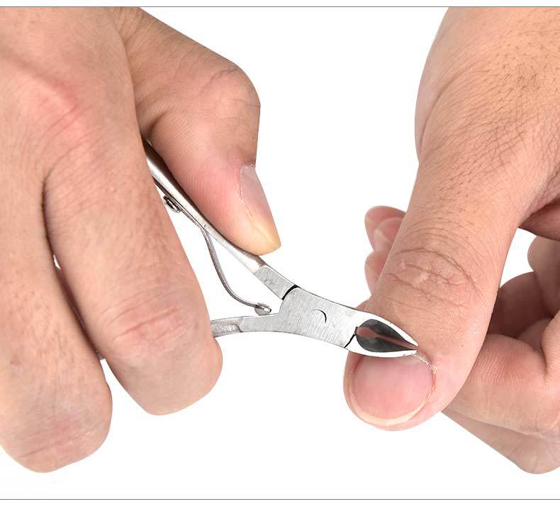 20-piece pedicure set with double-sided foot file