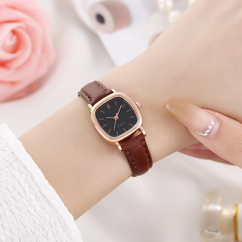 Damen-Quarzuhr quadratisch, Lederarmband