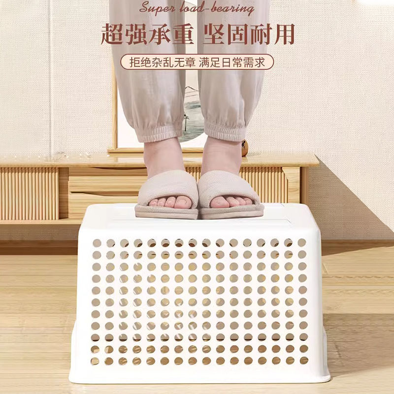 Plastic storage basket, simple design, kitchen and household use