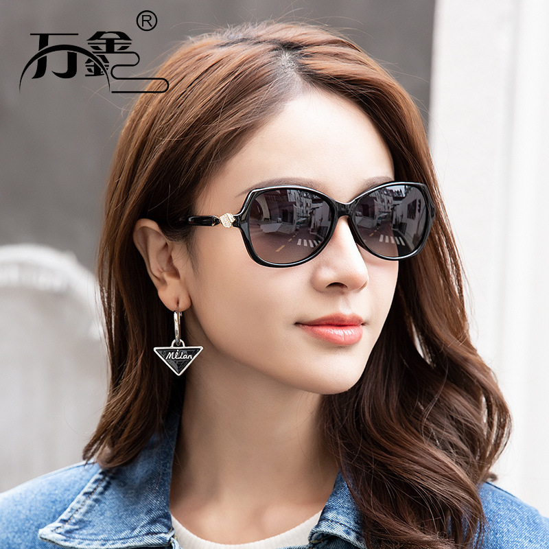 2026 neue modische polarisierte Sonnenbrille Damen elegante Kleinrahmen mit Strass, verschreibungsfähig als Kurzsichtbrille, Damen Trend Sonnenbrille Großhandel