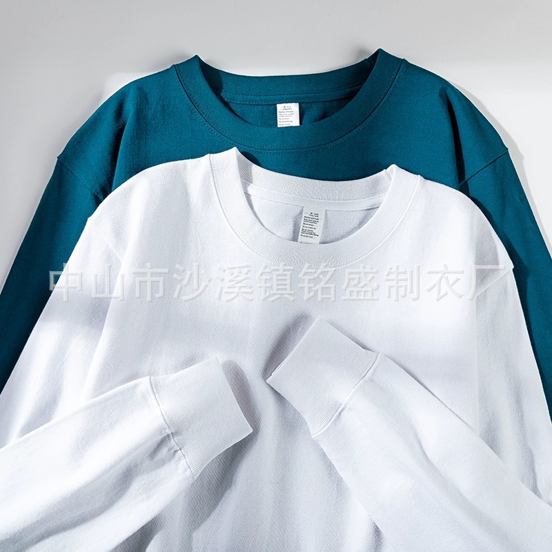 Herbst-Herren-Langarmshirt, einfarbig, Rundhals, locker geschnitten im Retro-Stil
