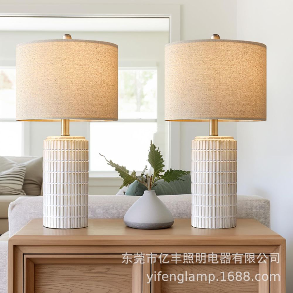 Modernes minimalistisches Keramik-Tischlampe Schlafzimmer weiße Stoff-Lampenschirm Nachttischlampe Kreative Heimdekoration Beleuchtungskörper