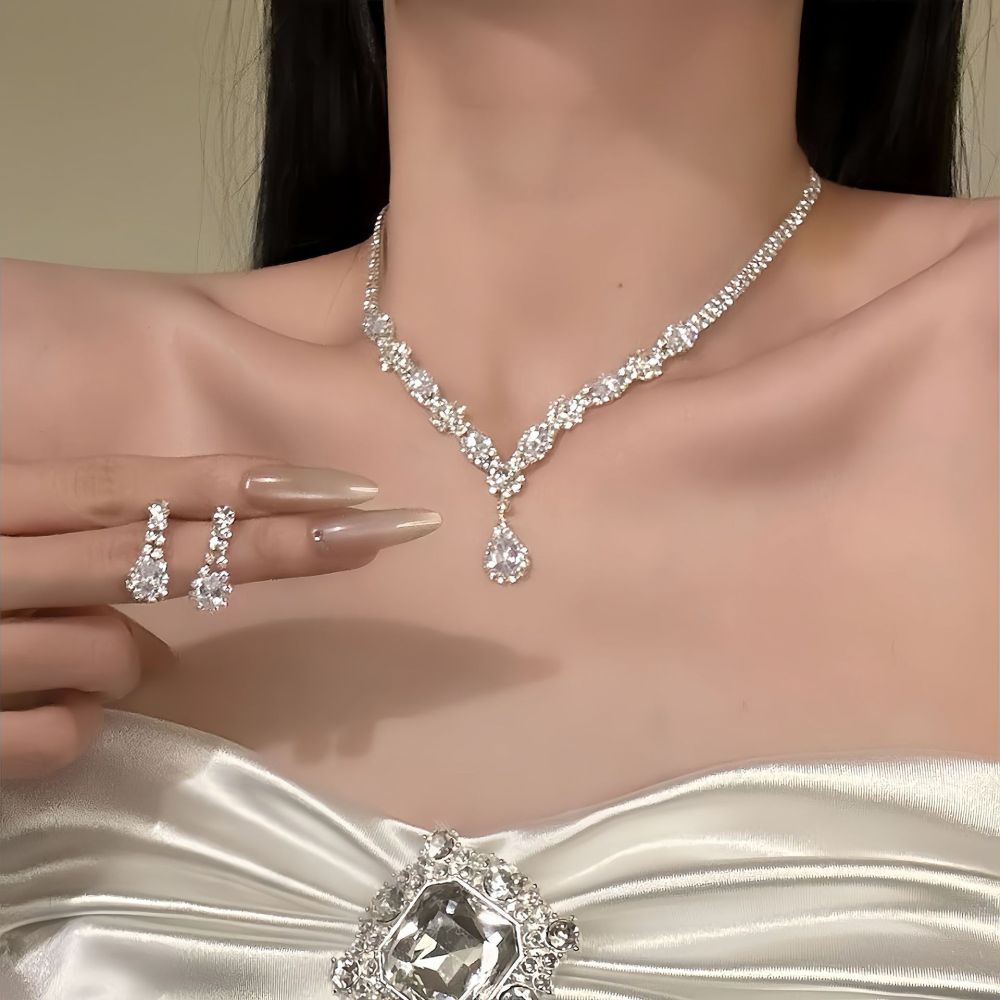 Diamond Necklace and Earring Set Silver Collarbone Chain - 1
