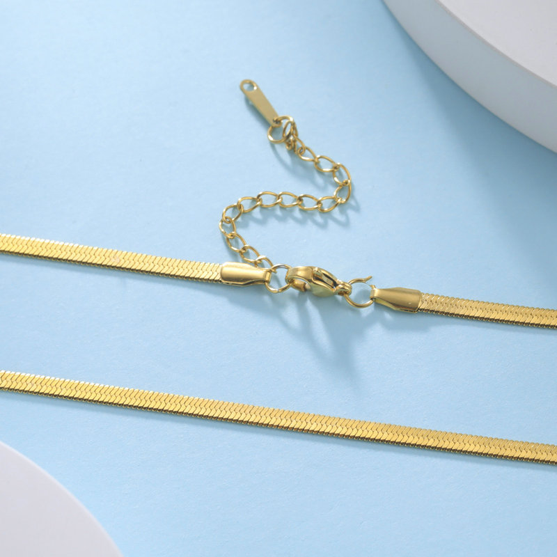 Simple and stylish blade snake bone pendant unisex flat snake chain cross-border bestseller stainless steel bridge bone chain
