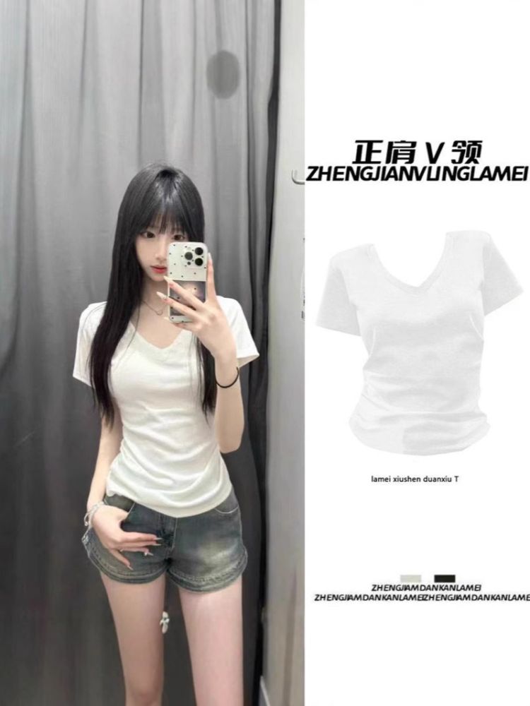 American short-sleeved right shoulder V-neck T-shirt for women in summer, slim fit hot girl style, versatile slimming design, niche ice silk breathable top