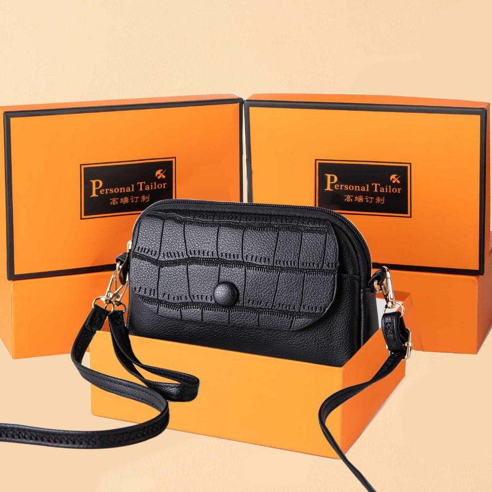 Mini Crossbody Çanta 2025 Kadın Yeni Model Şık Omuz Çantası Premium Hissi Küçük El Çantası Çok Amaçlı Orta Yaş Kadın Çantası Telefon Çantası