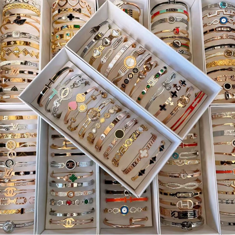 Titanium steel bracelet, stainless steel full rhinestone luxury design - 1