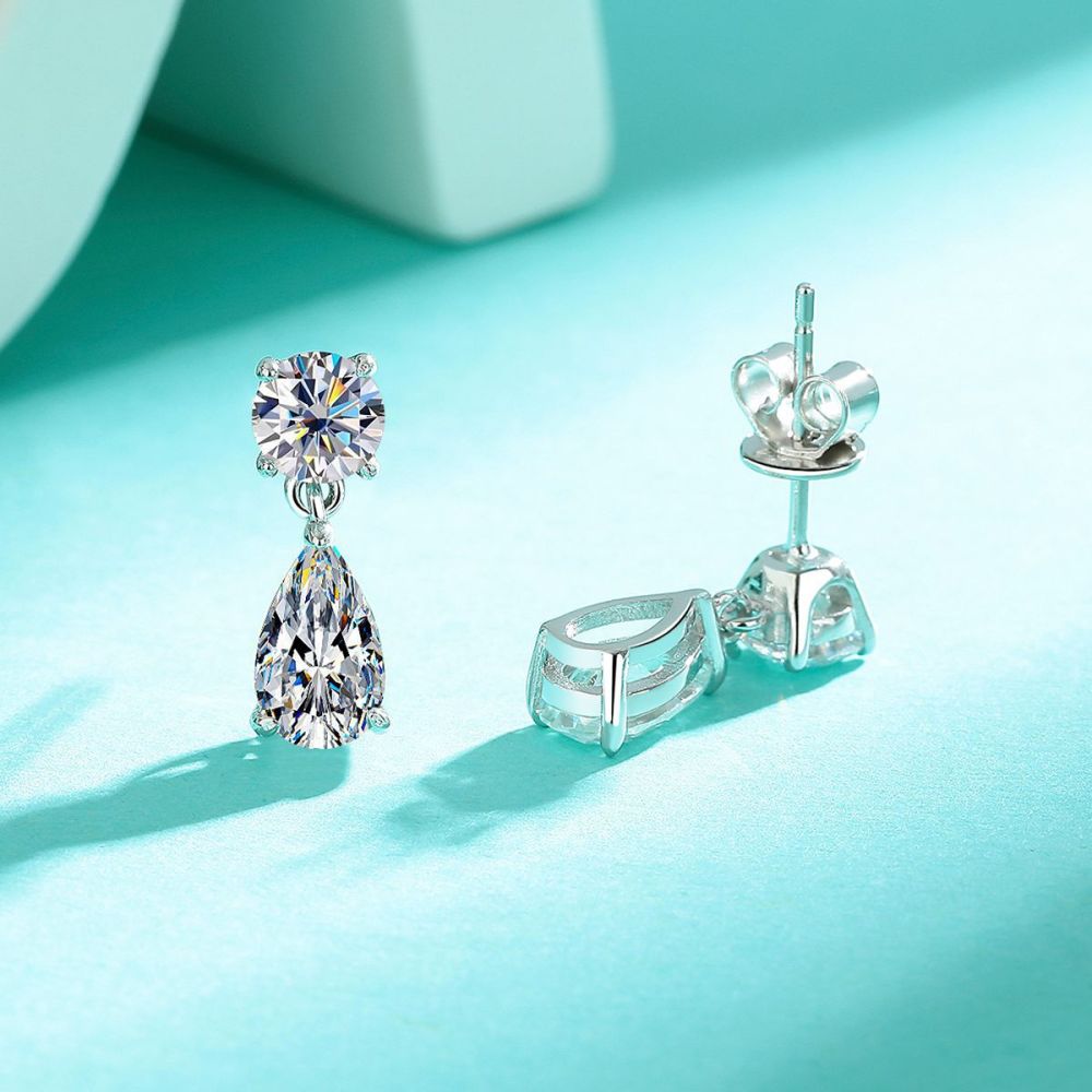 925 Sterling Silver Water Drop Moissanite Stud Earrings, 18K Gold Plated Pear Cut