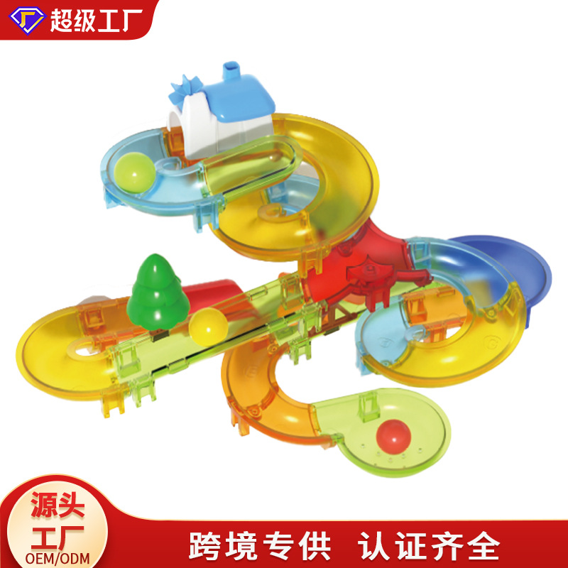 Kinder-DIY-Kugelbahn-Spielzeug mit Bausteinen