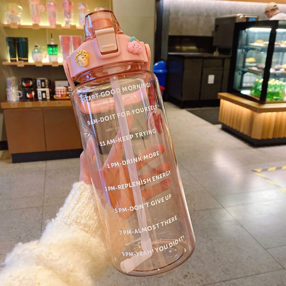 Büyük kapasiteli spor su şişesi 2 litre trend pipetli bardak ölçekli taşınabilir basit sızdırmaz darbeye dayanıklı su matarası - 11