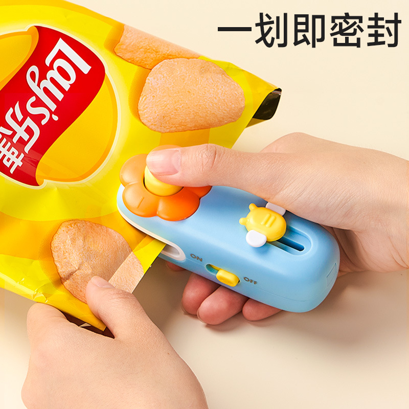 Gardenia Mini Hand-Press Bag Sealer for Plastic Bags