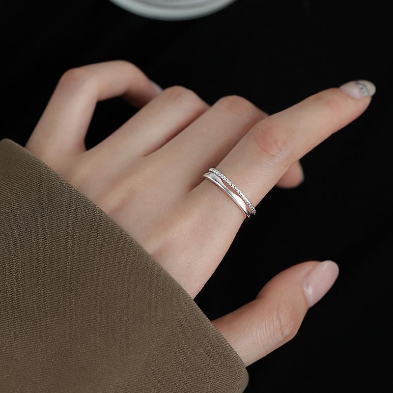 Zweilagiger Ring Damen offener Ring leichter Luxus Nischendesign hochwertiger glatter Ring Zeigefinger Ring verstellbarer Ring Großhandel