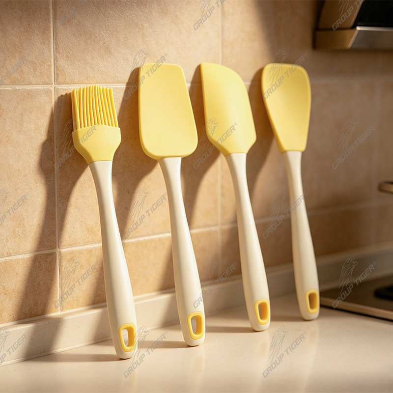 Qunhu silikon spatula kaşık seti modern minimalist mutfak ürünleri Yangjiang ürünü 2022 model silikon mutfak takımı