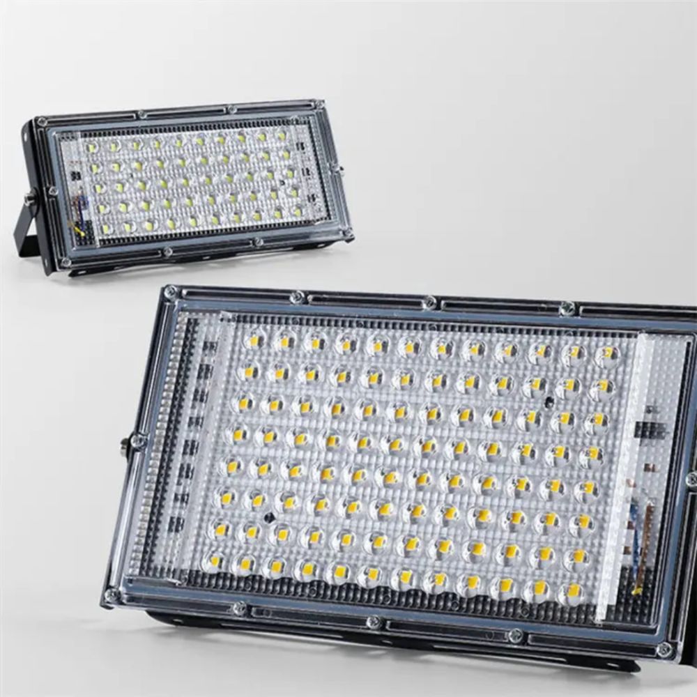 Sınır ötesi LED projektör 50W 100W dış mekan su geçirmez Avrupa fişli süper parlak projektör led spot