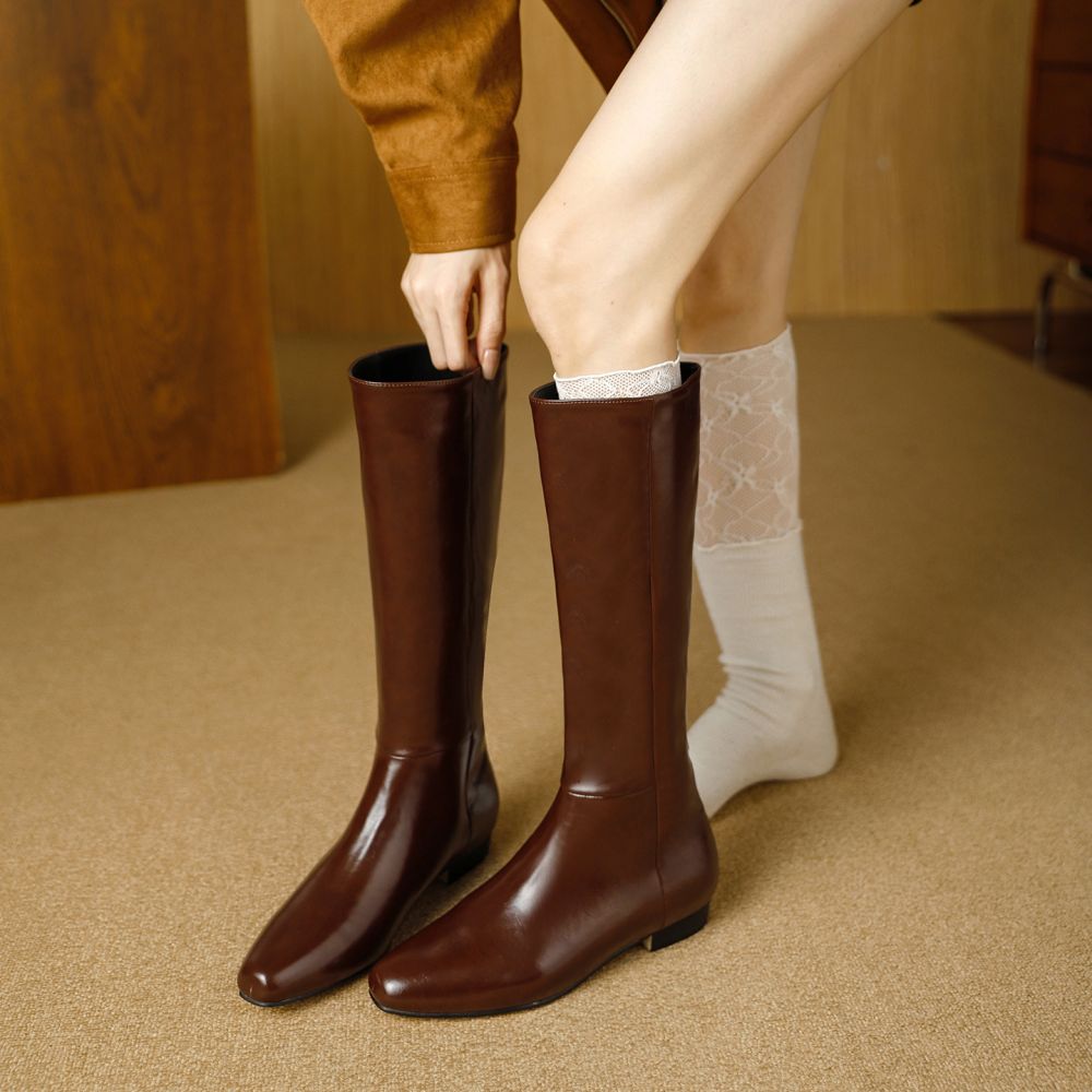 Schlichte hohe Stiefel für Damen, neues Modell Herbst/Winter, spitze Zehenpartie, schlankmachend, hohe Schaftstiefel, nicht überknielang, gerader Schnitt, Reitstiefel