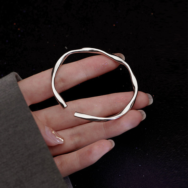925 gümüş Mobius bilezik, minimalist tasarım