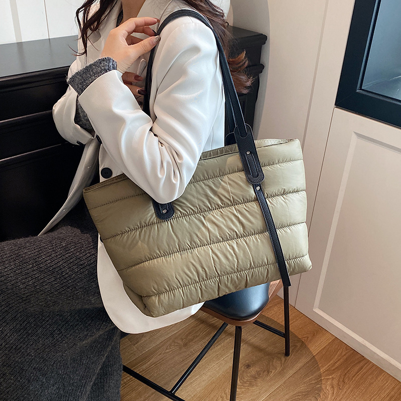 Große Kapazität Cross-Border Baumwoll-Steppjacken-Tasche modische vielseitige leichte Tragetasche Weltraum-Baumwoll-Freizeit-Pendelrucksack Umhängetasche Handtasche - 8