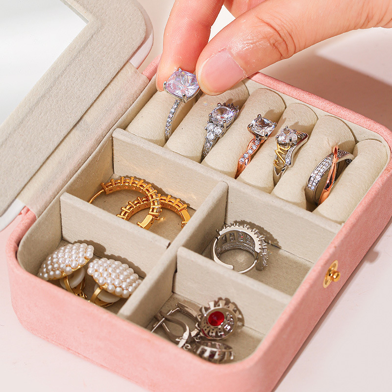 Ringaufbewahrungsbox mit Spiegel aus Leder Mini tragbare Schmuckschatulle Ohrringe Halskette Schmuckkasten sofort verfügbar großes Lagerbestand - 3