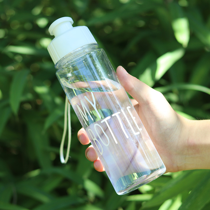 Erkek ve kadın yaz açık hava sporları su bardağı basın çevirme anti-sonbahar plastik bardak mühürlü sızdırmaz taşınabilir reklam bardağı