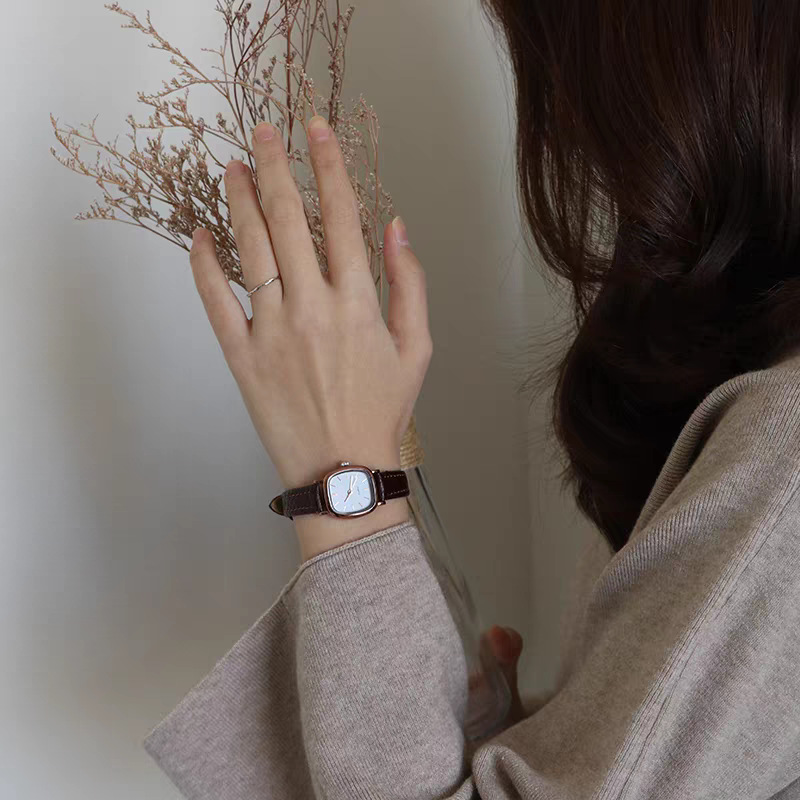 Korean-style quartz watch, leather strap, women's