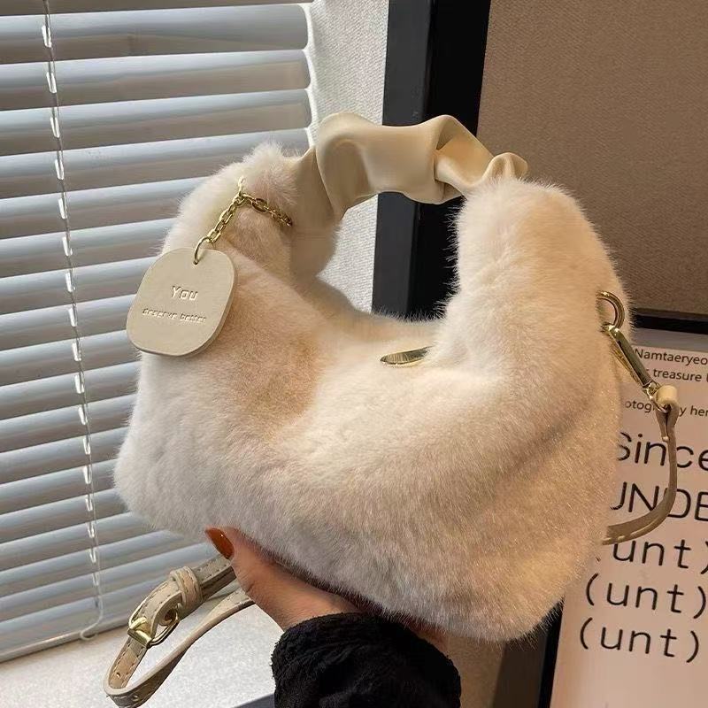 Premium Feel Plush Handbag for Women 2025 Autumn/Winter New Fashion Versatile Fluffy Bag Commuter Single-Shoulder Crossbody Bag