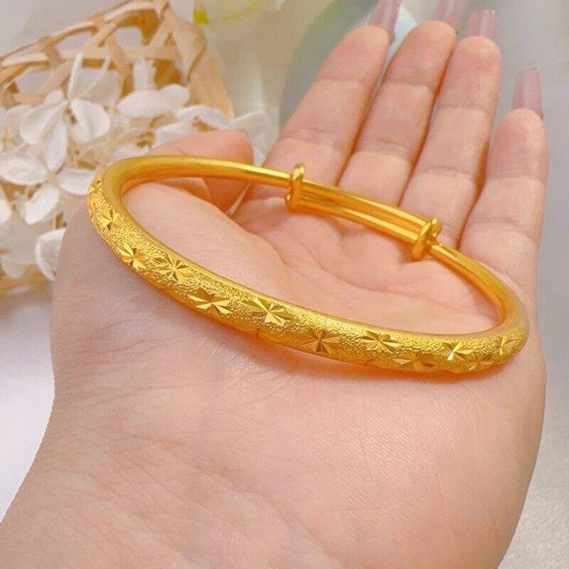 Thin sliding star pattern bracelet, solid gold-colored