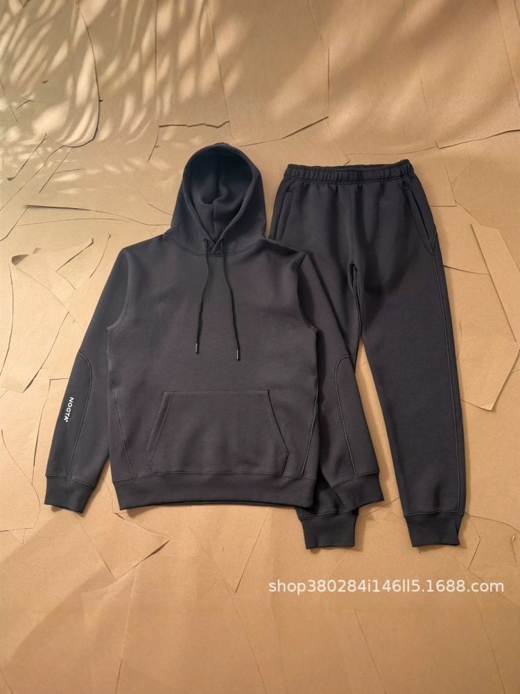 Kapüşonlu sweatshirt takımı yansıtıcı şerit