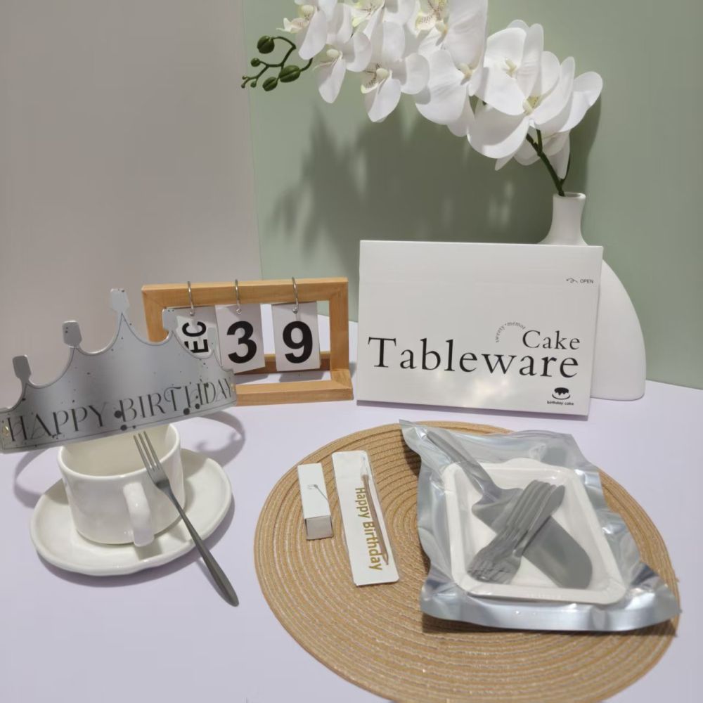 Edelstahl-Vakuum-Besteck-Set für Geburtstagskuchen-Tisch, tragbares Besteck-Set mit Messer, Gabel, Löffel und Tablett, bedruckbares Besteck-Set mit Logo - 5