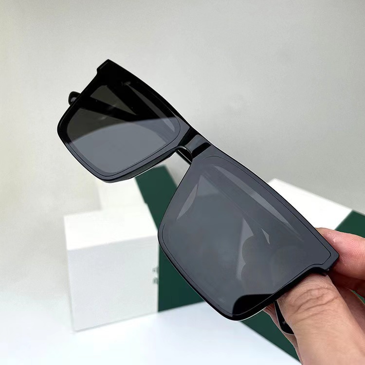 UV Protection Square Frame Fashion Sunglasses for Men