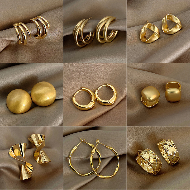 925er Sterlingsilber Ohrringe mit Stift für Frauen, retro geometrisches Metall-Design, Nischen-elegante Premium-Ohrringe, beliebte vielseitige Ohrringe Großhandel
