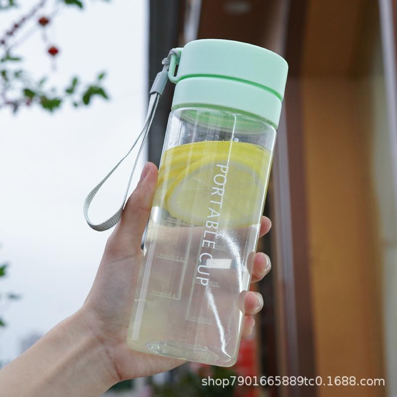 Wasserglas mit Teefilter, sommerliches hochwertiges einfaches Studentenbecher, tragbar für Männer, hitzebeständiger Outdoor-Sporttrinkbecher aus Kunststoff - 11