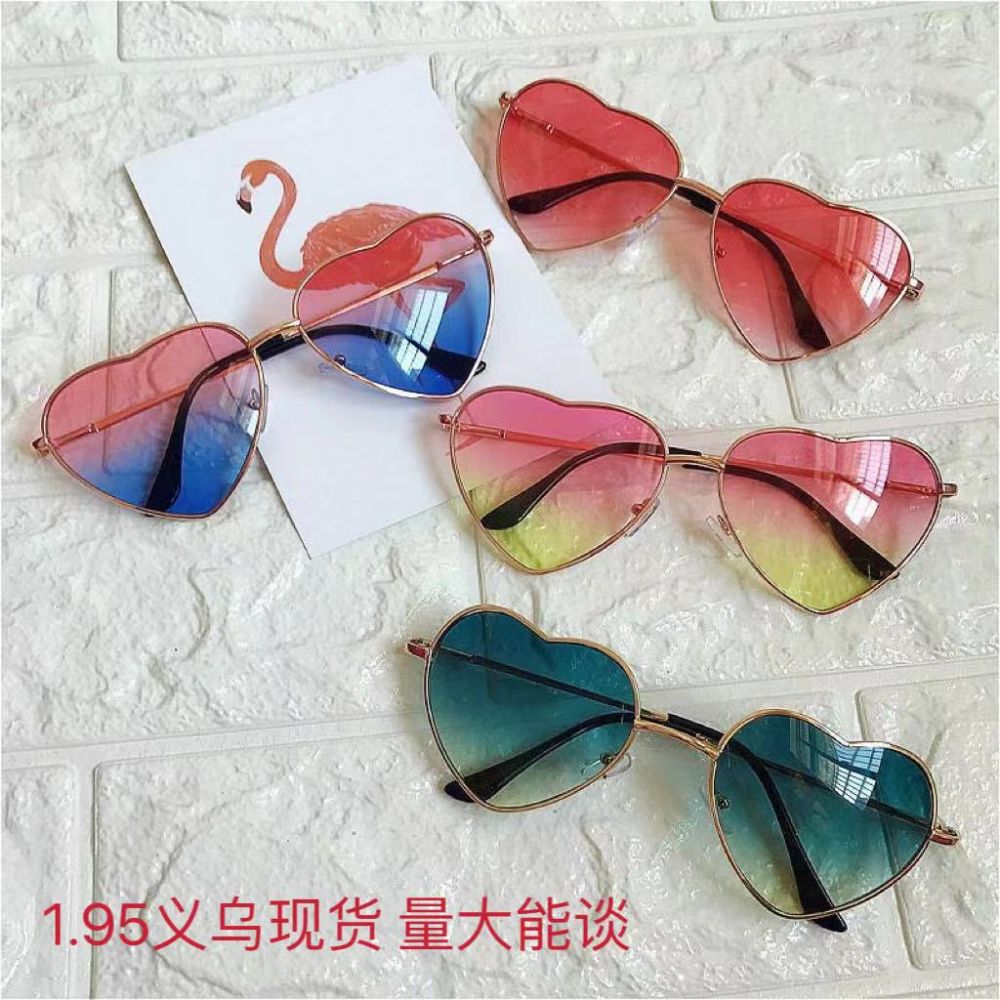 Heart-Shaped Retro Sunglasses, Metal Frame, Ocean Pattern Lenses, Party Glasses