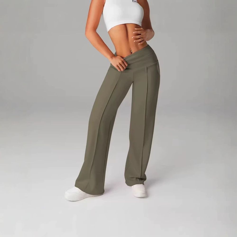 Schmal geschnittene lange Outdoor-Sporthose mit Bundnaht und Taschen