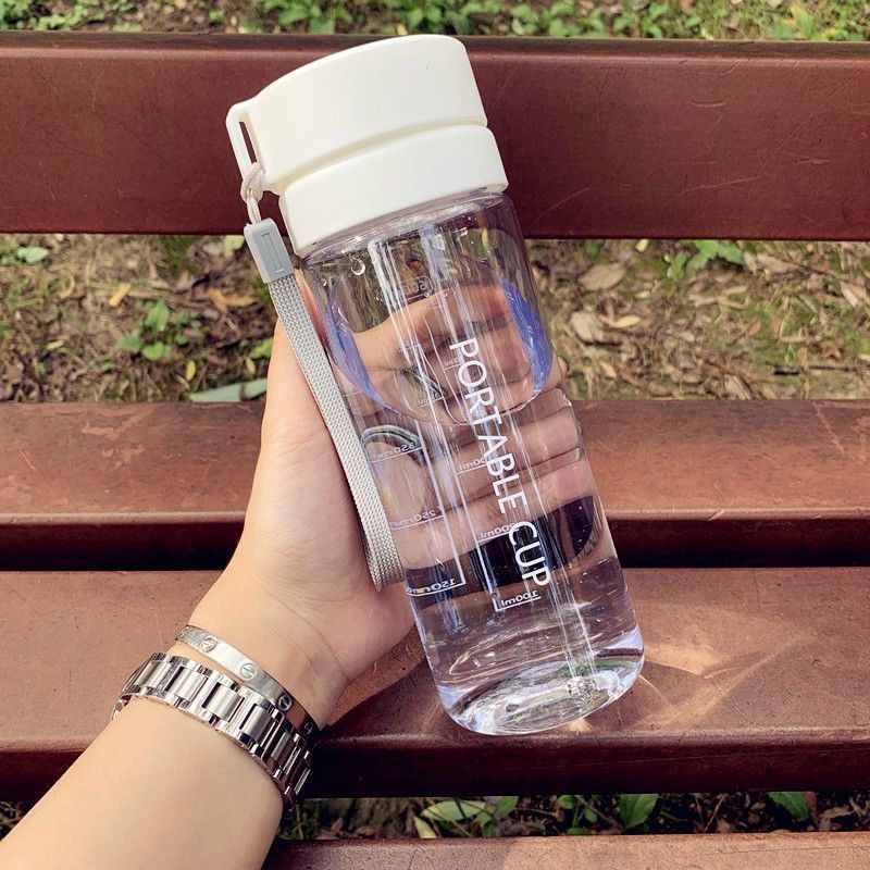 Wasserglas mit Teefilter, sommerliches hochwertiges einfaches Studentenbecher, tragbar für Männer, hitzebeständiger Outdoor-Sporttrinkbecher aus Kunststoff - 12