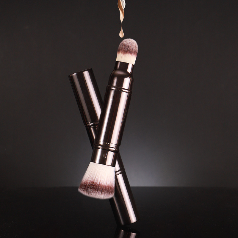 HG Double-Ended Makeup Brush with Cap, Portable Foundation and Concealer Brush