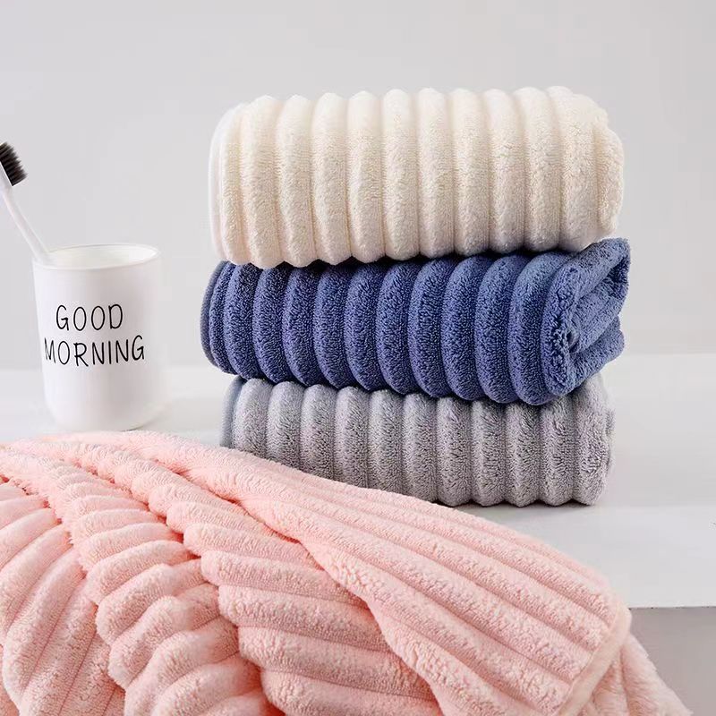 Sugar velvet towel, extra-thickened coconut milk striped coral velvet bath towel, skin-friendly, absorbent, quick-drying adult beach towel