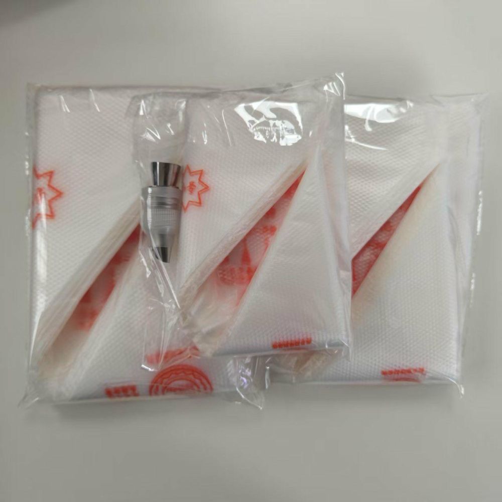 Piping Bag Decorating Set with Disposable Cake Nozzles