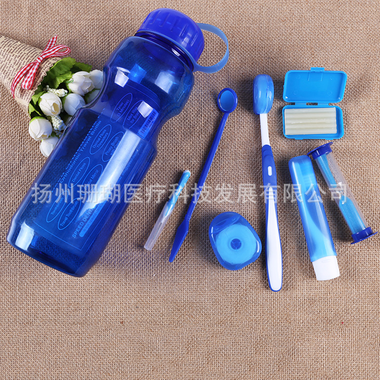 Oral care cleaning set 8-piece with toothbrush and tongue cleaner - 1