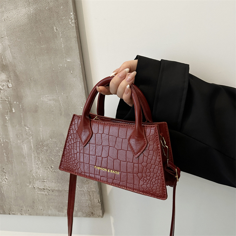 Trendy Retro Large-Capacity Summer New Women's Bag, Handbag, Single Shoulder, Crossbody Small Square Bag, Elegant, Simple and Fashionable