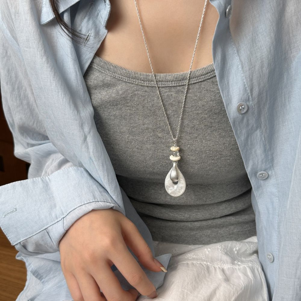Moonlight white water drop pendant necklace - 1