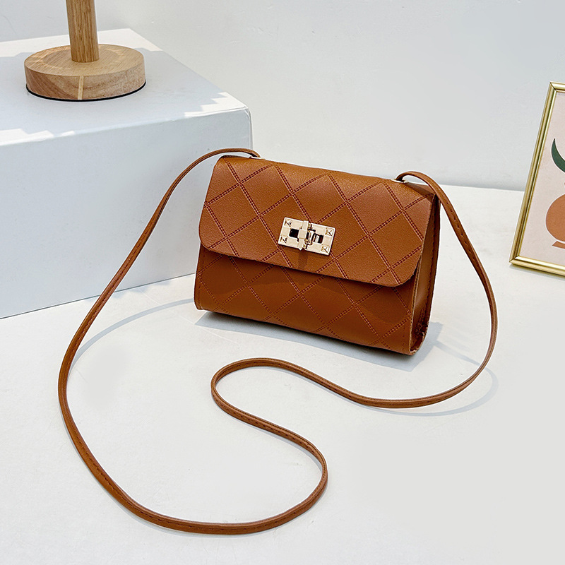 2024 neue diamantgeprägte kleine quadratische Tasche mit Schloß und Trageriemen tägliche einfache Geldbörse für Kleingeld modische kleine Tasche Dropshipping - 11