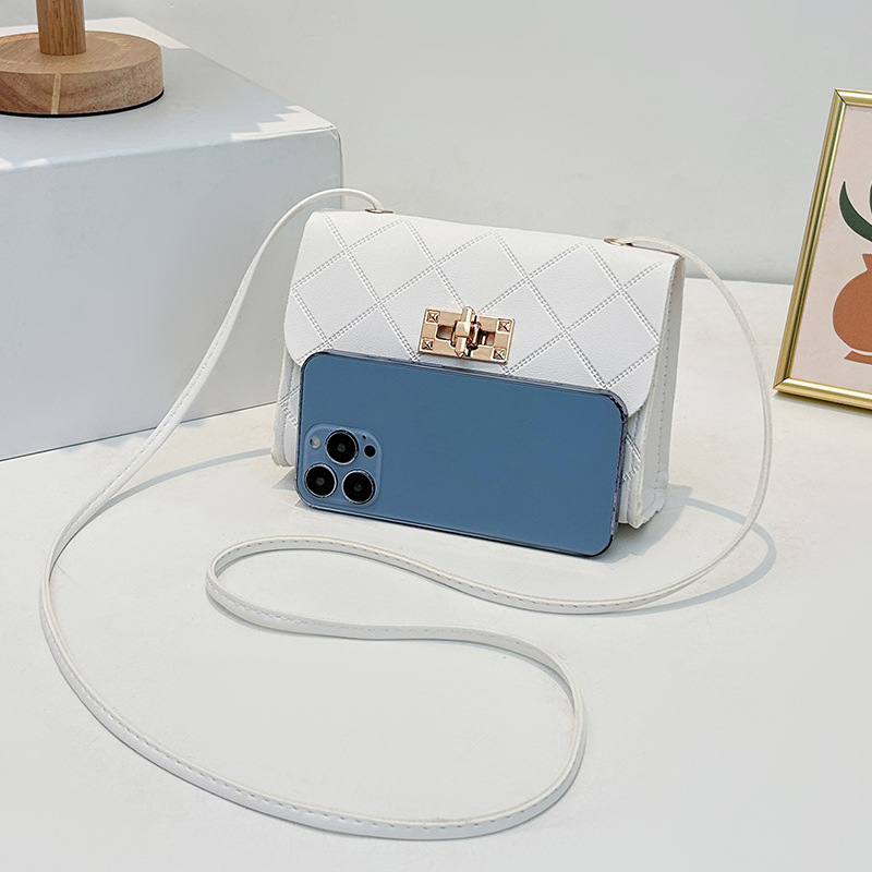 2024 neue diamantgeprägte kleine quadratische Tasche mit Schloß und Trageriemen tägliche einfache Geldbörse für Kleingeld modische kleine Tasche Dropshipping - 3