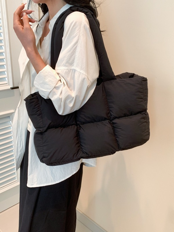 Cross-border wholesale bags, large capacity soft puffed bags, shoulder strap puffed jacket bags, cloud pattern crossbody bags.