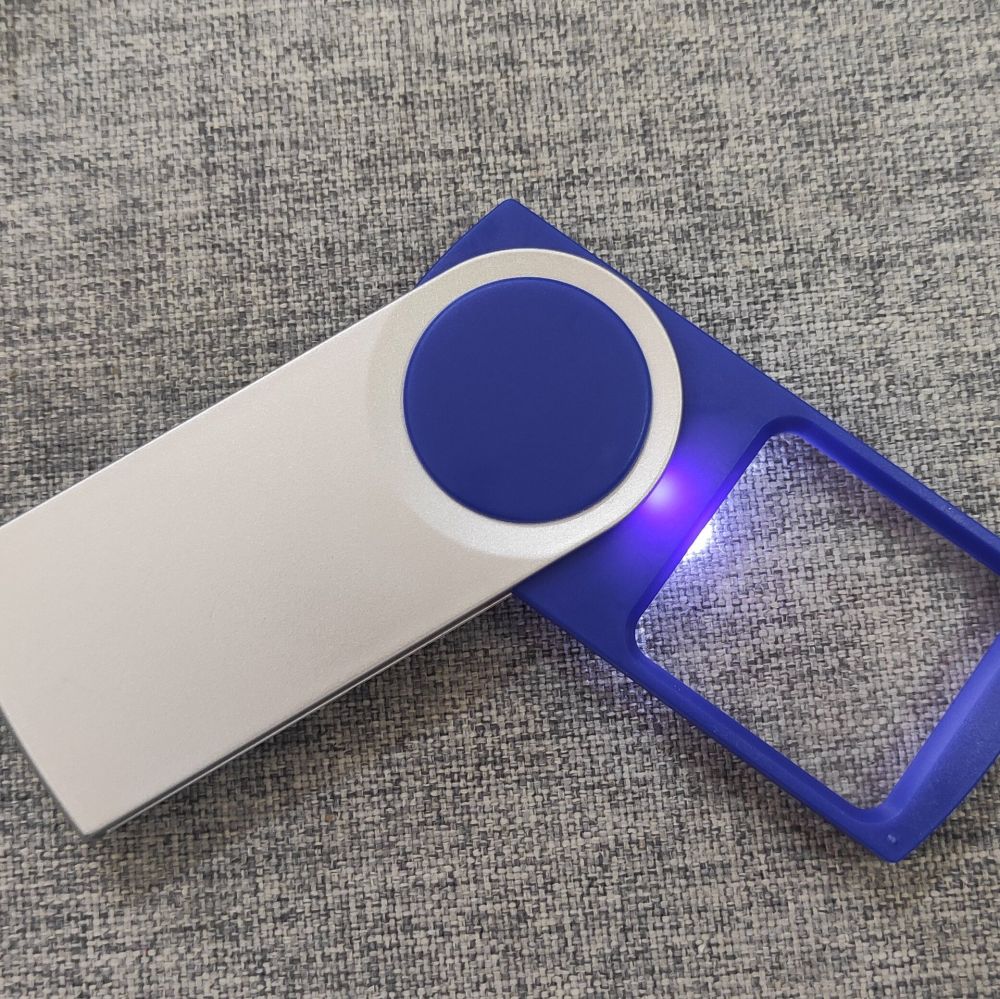 Handheld cross-border magnifier for the elderly to read newspapers, student lab equipment, acrylic mirror, office learning stationery supplies