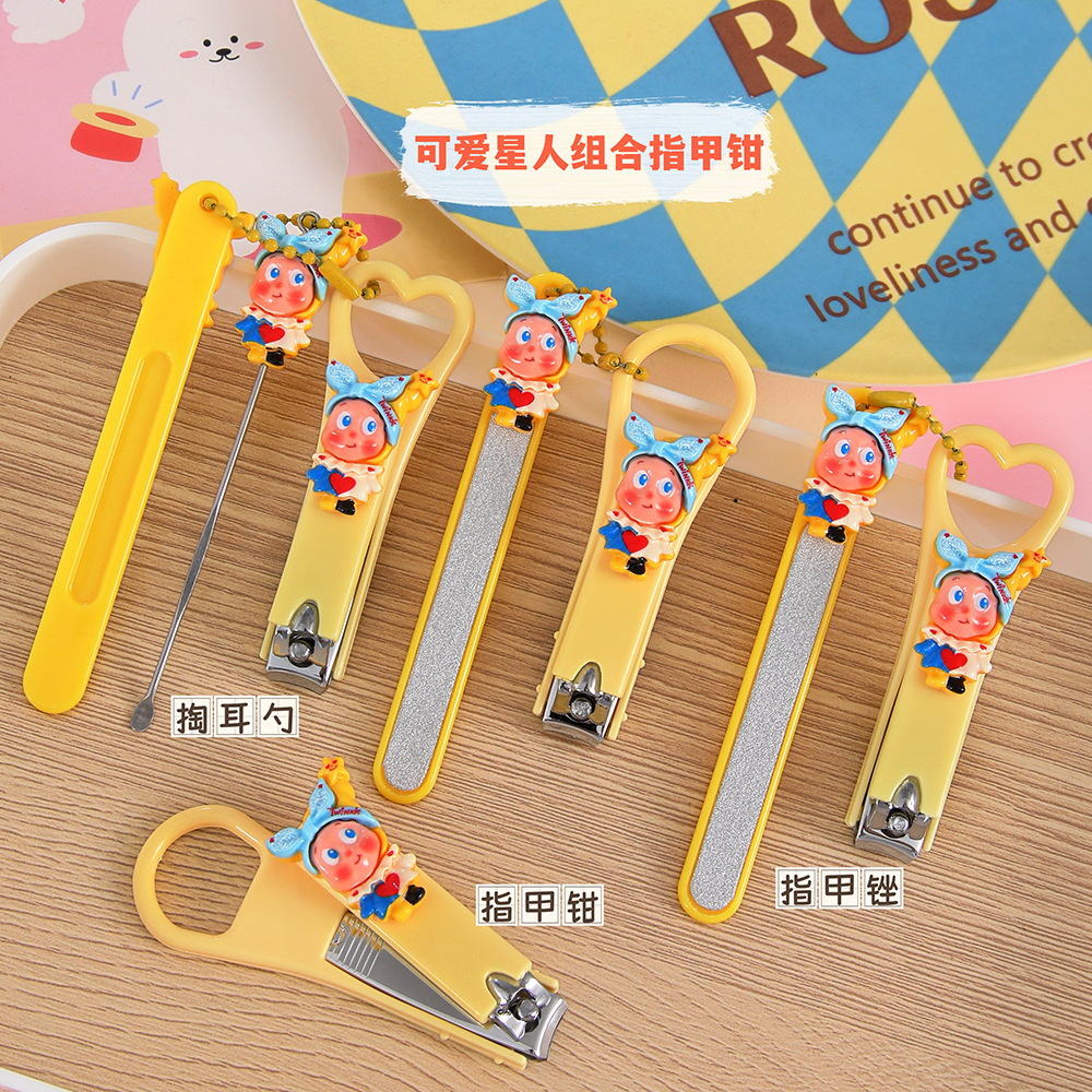 Nail clipper set, cute cartoon star design, ear pick and file
