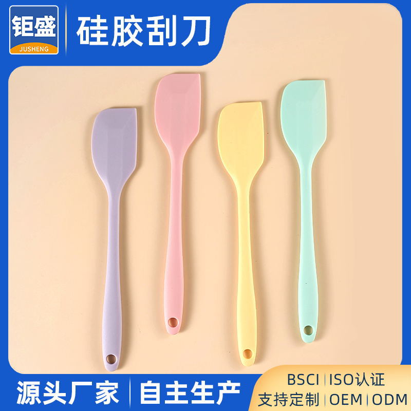 Yüksek sıcaklığa dayanıklı entegre silikon kazıyıcı pişirme aracı gıda sınıfı silikon kazıyıcı krem ​​kek spatula pişirme kazıyıcı