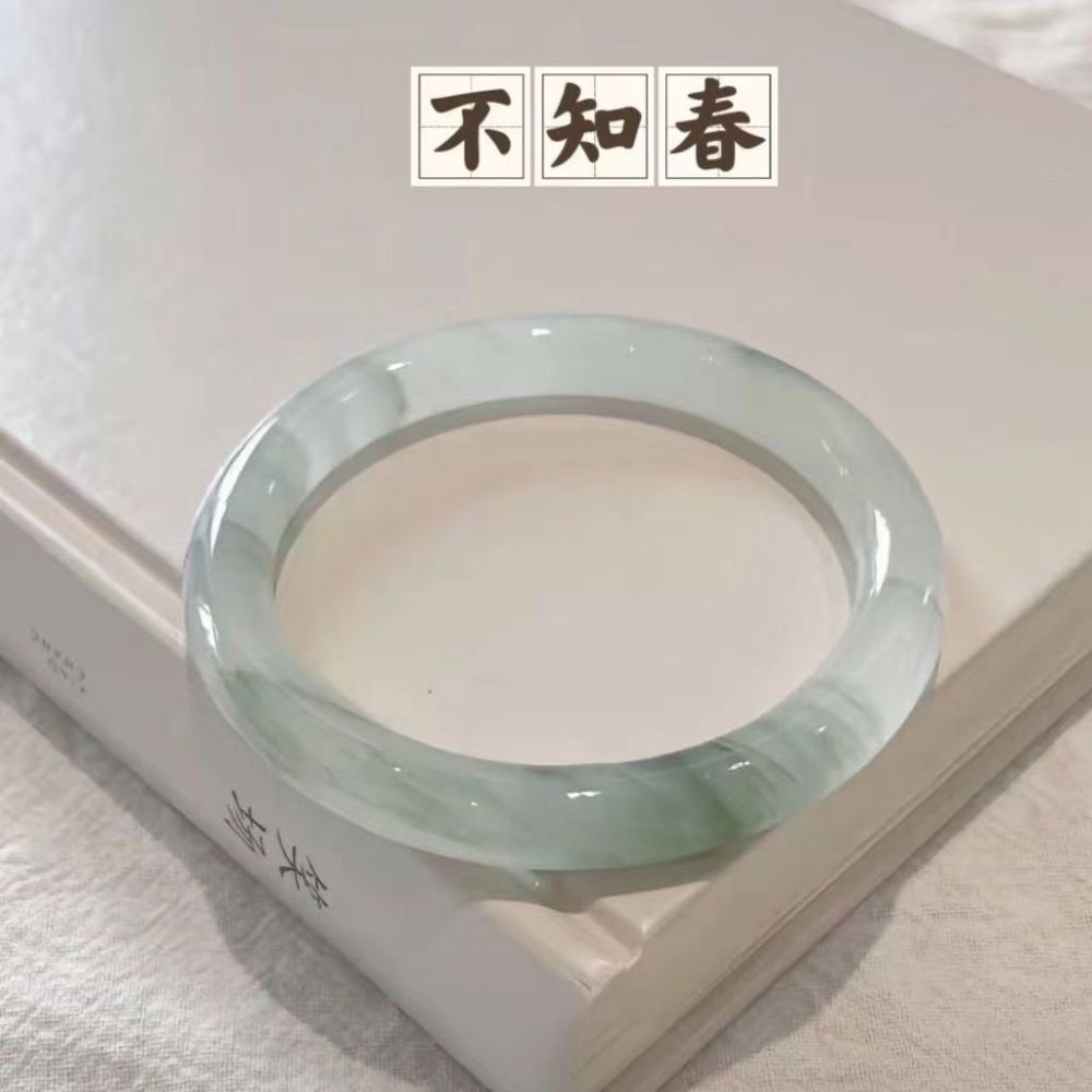 Authentisches Simultan-Tianshan grünes Schnee-Jade Blumen-Armband für Damen, chinesischer Stil, elegant und vielseitig.