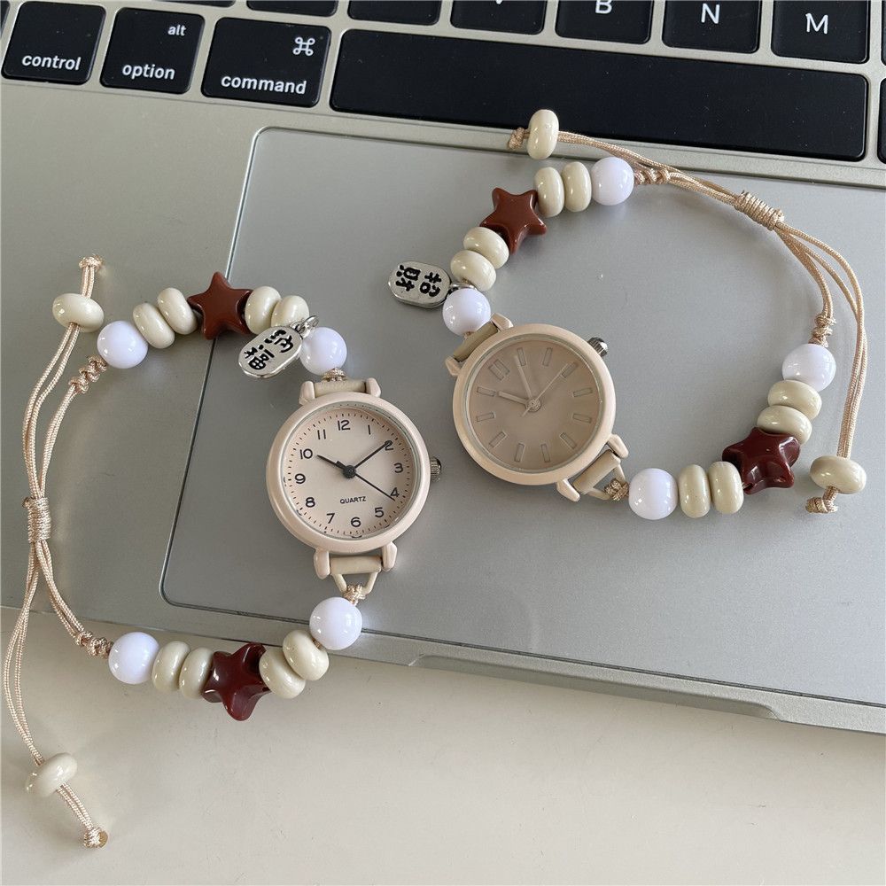 Ins Naihuhu handgefertigtes Damenarmband Damenuhr literarisch schlicht Mädchenuhr Freundinnenuhr Nischenschülerinnenuhr